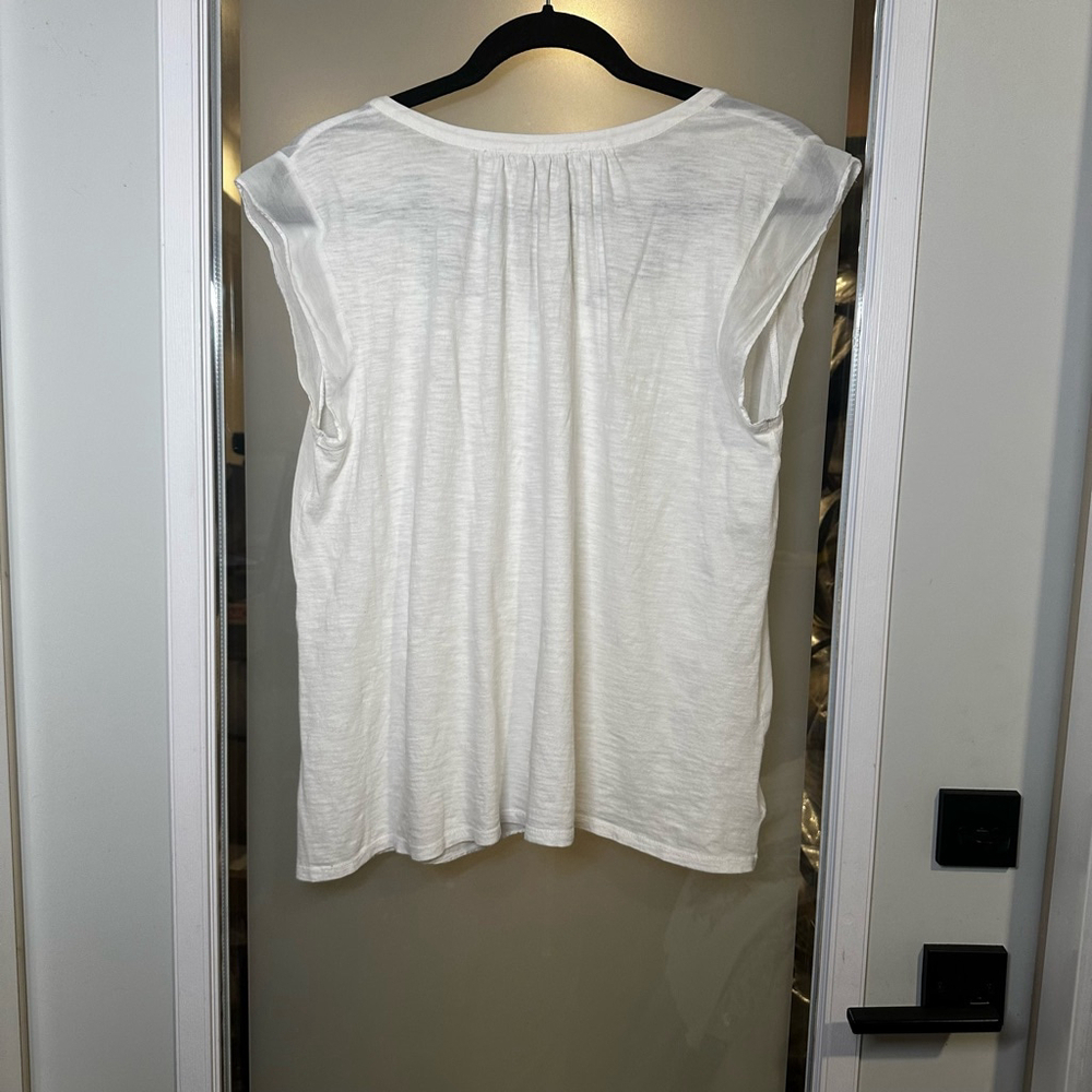 LOFT Size M White with Navy Embroidered Top - Picture 4 of 6